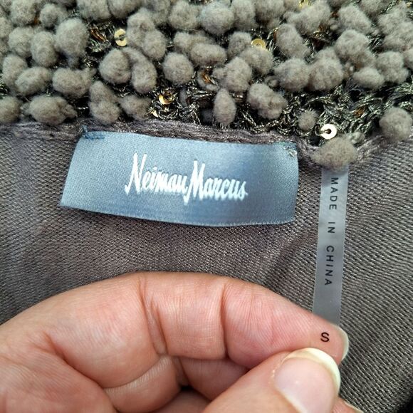 NWT Neiman Marcus Brown Taupe Cowl Neck Pom-Pom Long Sleeved Sweater Sz S - Picture 7 of 9